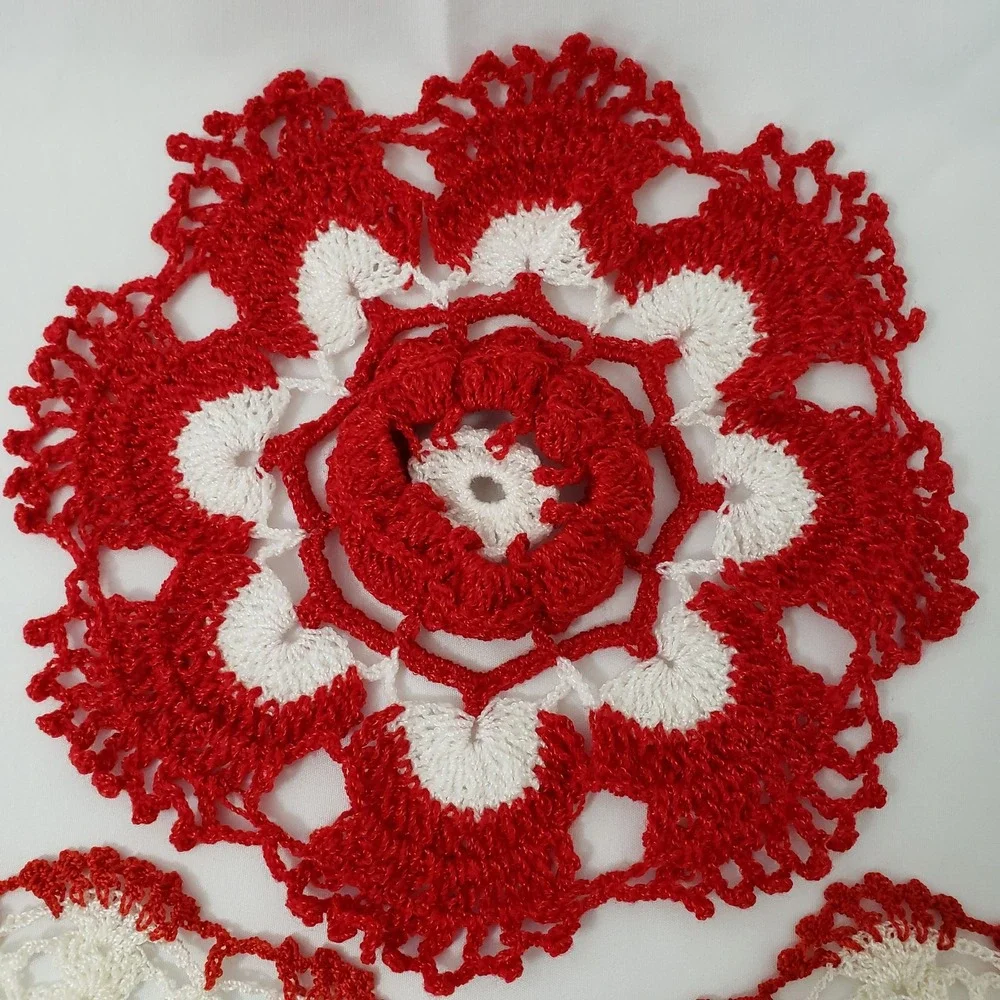 Vintage Crochet Doilies Red White Green 7 Inches Set Of 5
